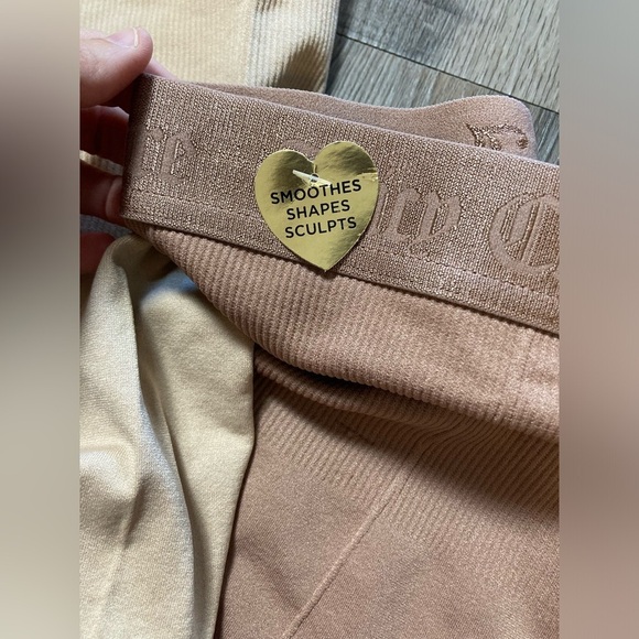 2 Pack JUICY COUTURE Women's 1X Ribbed Shaping Seamless Booty Shorts Tan Mauve - Picture 5 of 6